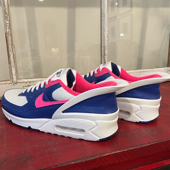 Nike Air Max 90 Flyease Hyper Pink/Deep Royal Blue - Picture 6 of 8